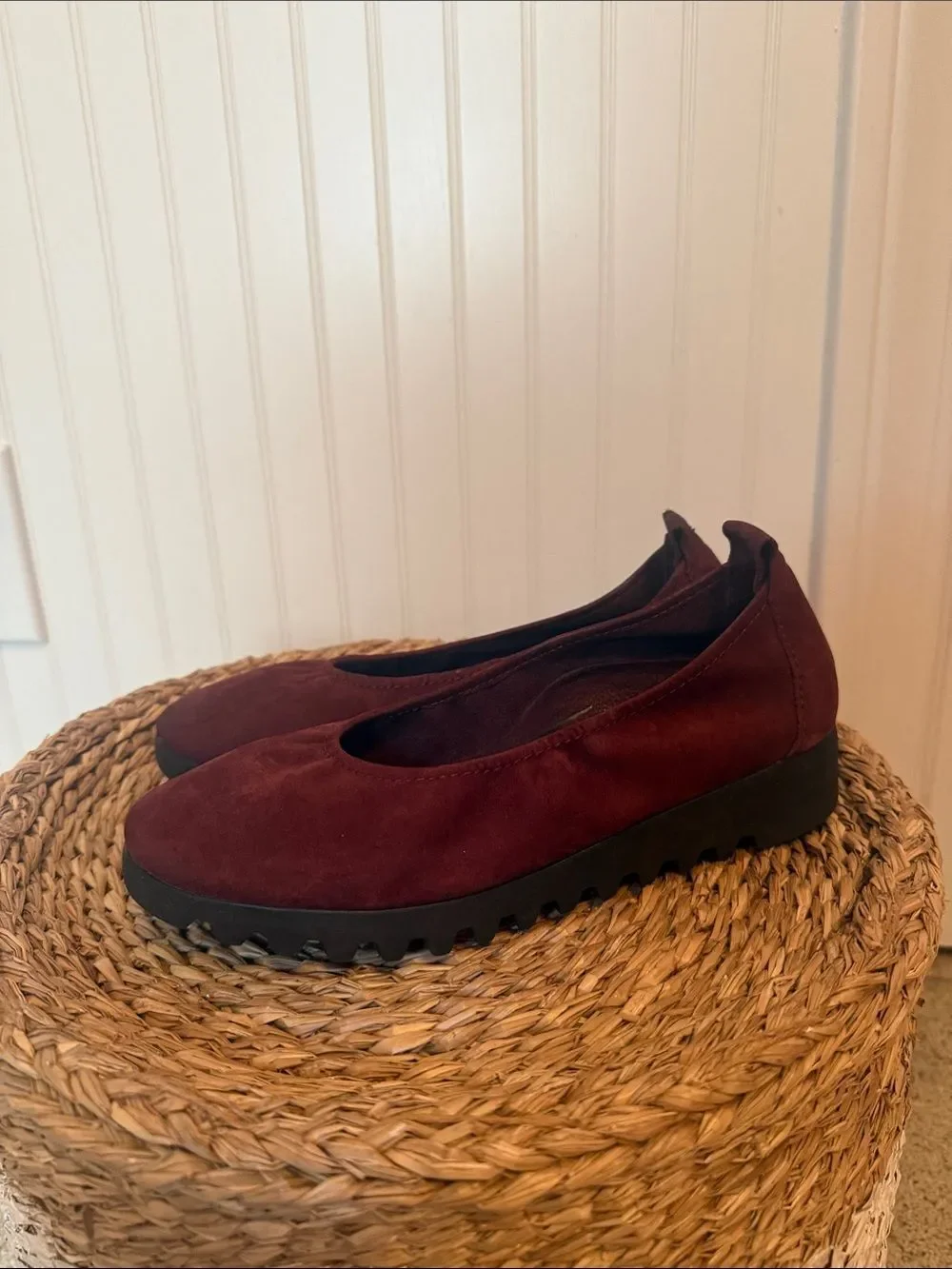 Aetrex Brianna Burgundy Casual Slip-On Flats - EU 36 (6-6.5)
